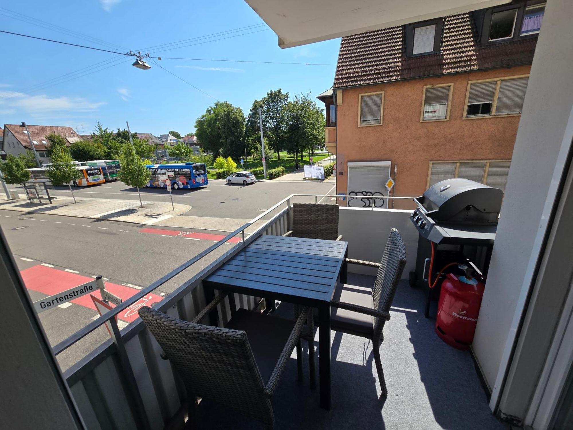 Unter Den Daechern Grillen In Bester Lage Innenstadt Stellplatz هايلبرون المظهر الخارجي الصورة